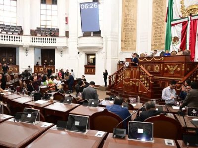 Seguramente van a estar presentes como disco rayado los ataques de “narcopartido”, “traidores a la patria”, “cartel inmobiliario”, temas candentes y buenos pa' polemizar en redes sociales, pero que no aportan nada en este tipo de comparecencias, porque no aportan nada. Lo veremos. FOTO: Especial