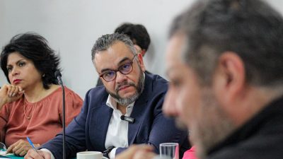 El alcalde de La Magdalena Contreras, Fernando Mercado Guaida, compareció este viernes ante el Congreso de la Ciudad de México, donde presentó los avances, acciones estratégicas y resultados obtenidos por su administración en materia de seguridad, prevención de riesgos, infraestructura hidráulica, atención ciudadana y fortalecimiento comunitario. FOTO: Especial