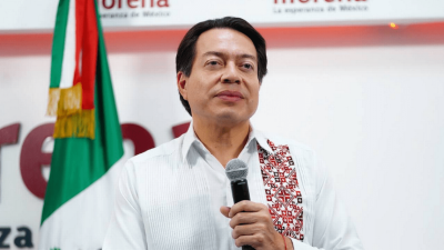 Ya se va entendiendo para qué el todavía titular de la SEP, Mario Delgado se confabuló con el diputado federal de Morena, Víctor Hugo Lobo Román, para huachicolearse el PRD Ciudad de México. FOTO: Especial / Archivo