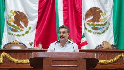 Jesús Sesma Suárez, secretario general del PVEM CDMX expresó su preocupación por la decisión tomada en el Congreso de Hidalgo, donde fue aprobada una consulta popular sobre las corridas de toros, pese a que la Constitución mexicana ya prohíbe el maltrato animal. FOTO: Especial
